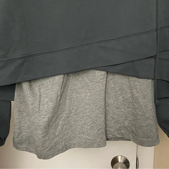 NWT Motherhood Maternity Gray Hoodie with Attached Hoodie Size Medium - Picture 5 of 8